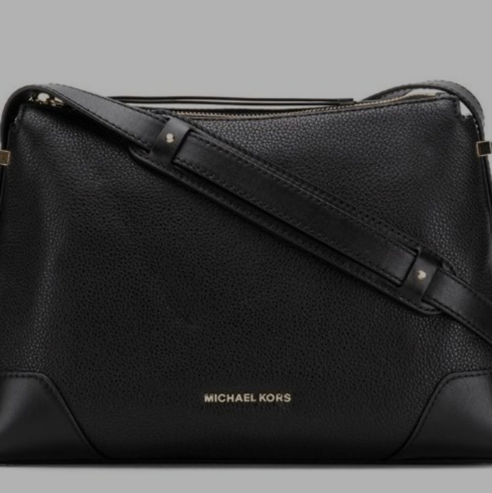 Michael Kors Crosby Pebble Black Shoulder Bag